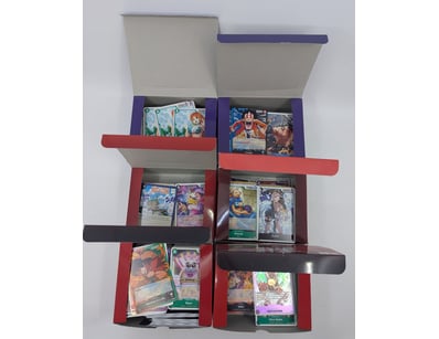 COLLECTION OF ONE PIECE CARD GAME CARDS WITH CARD ...
