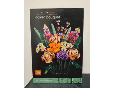 **UNRESERVED** COOKIE'S LIFETIME COLLECTION OF ... - Lot 559