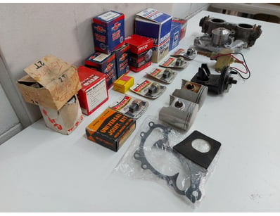 Mixed Automotive Parts Lot - Assorted automotive p...