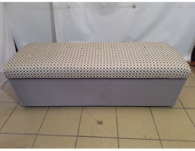 House & Homewares (A996) - Lot 300