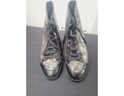 GUCCI GG MONOGRAM CANVAS AND BLACK LEATHER HIGH-TO...