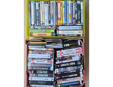 UNRESERVED Gaming Consoles (A989) - Lot 112