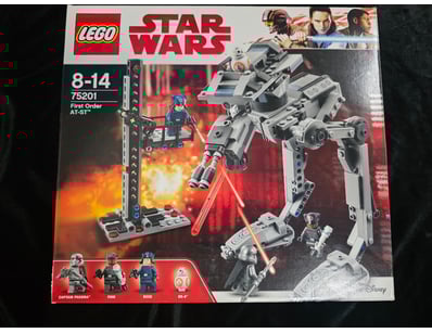 **UNRESERVED** COOKIE'S LIFETIME COLLECTION OF ... - Lot 528