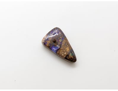 15CT AUSTRALIAN OPAL

655266+59


