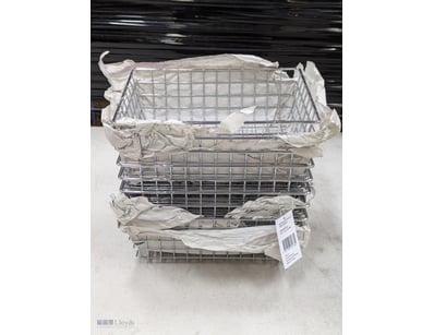 Medium rectangle wire baskets, dimensions: 260 x 1...