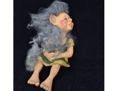 Antiques, Vintage & Interior Treasures (A1008) - Lot 218