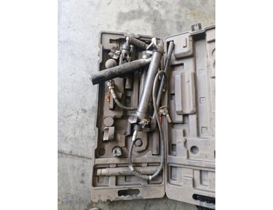 Hydraulic Body Repair Kit, Renegade, 10t

To Car...