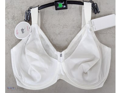 RRP $69.95, Triumph true shape sensation w01, colo...
