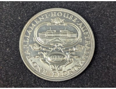 1927 AUSTRALIAN 8 PEARL PARLIAMENT HOUSE FLORIN
...