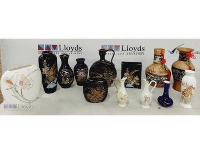 ASSORTED JAPANESE-STYLE DECORATIVE VASES.

Conditi...