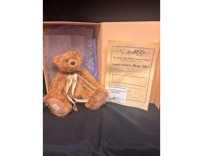 The Curio Collection (A995) - Lot 1198