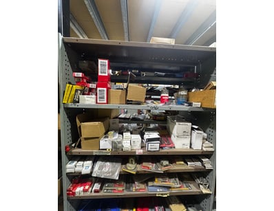 Distribution Business Equipment Liquidation (ON... - Lot 410