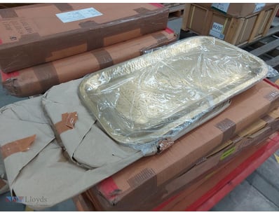 Lot comprising 3x Brass trays with decorative embo...