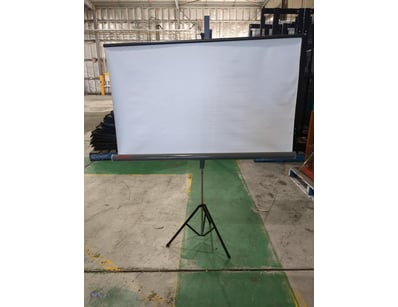 Global brand tripod-mounted projection screen feat...