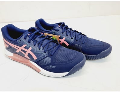 Major Brand Apparel & Footwear Liquidation Even... - Lot 137