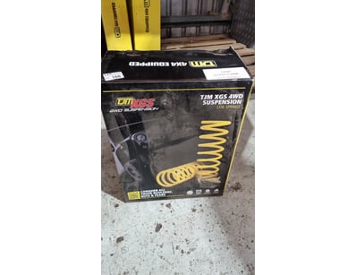 MOSTLY UNRESERVED 4x4 WORKSHOP BUSINESS CLOSURE... - Lot 160