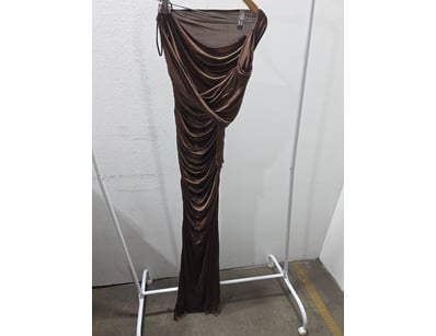 $1.2 Million Designer Fashion Retailer Liquidat... - Lot 276