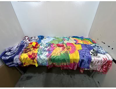 Entire Vintage Clothing Store Liquidation (ON11... - Lot 169