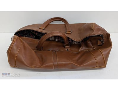 ZARA LEATHER TRAVEL BAG WITH TARTAN LINING

Item S...