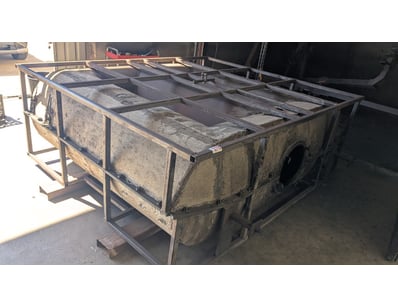 Mostly UNRESERVED POLY TANKs Manufacturer CLOSU... - Lot 278