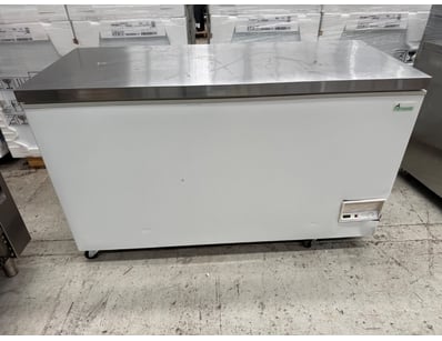 The master Chest Freezer, BD466F, Serial: BD466F24...