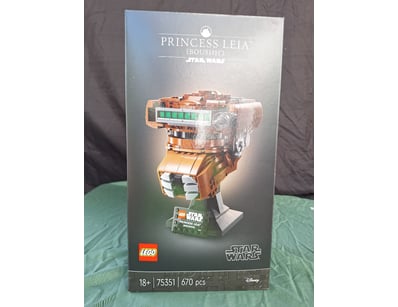 **UNRESERVED** LIFETIME COLLECTION OF LEGO PART... - Lot 201