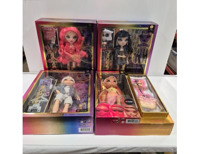 Curios & Collectables (A977) - Lot 8071