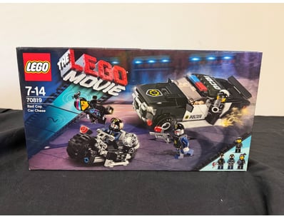 **UNRESERVED** LIFETIME COLLECTION OF LEGO PART... - Lot 327