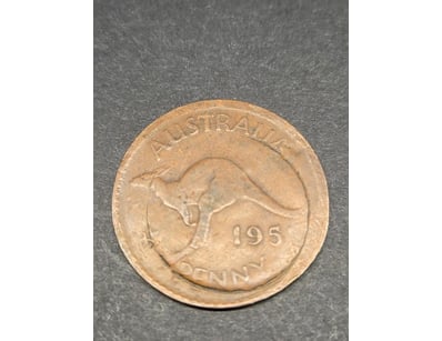 UNRESERVED Banknotes & Coins (A984) - Lot 2260