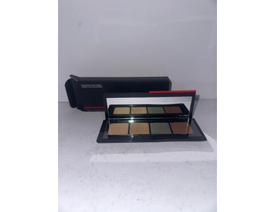 Beauty & Cosmetic Supplies (A994) - Lot 107