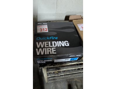 Mostly UNRESERVED POLY TANKs Manufacturer CLOSU... - Lot 312