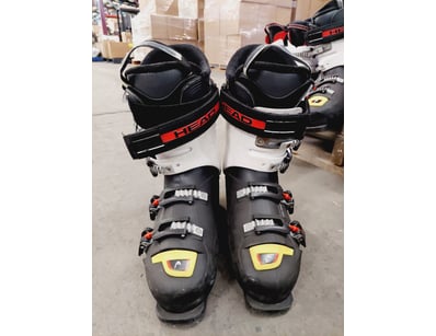 Head Next Edge men's ski boots.
Size: 27.5

