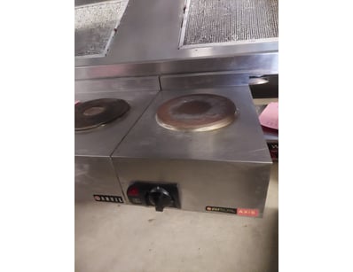 Anvil Axis Series commercial electric stove top un...