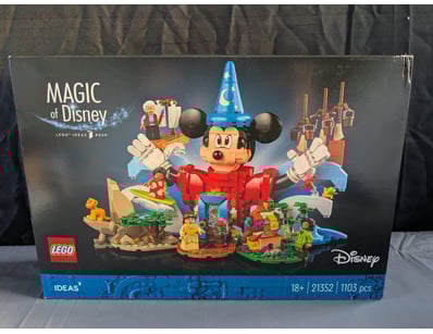 **UNRESERVED** LIFETIME COLLECTION OF LEGO PART... - Lot 236