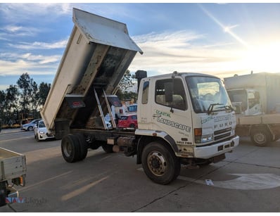 2005 Mitsubishi Fuso FM 600

Make: Mitsubishi
M...
