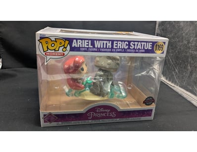 FUNKO POP MOMENT #1169 DISNEY PRINCESS ARIEL WITH ...