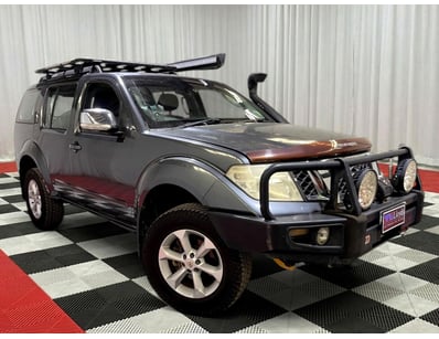 <b>2010 Nissan Pathfinder R51 ST-L - Blue - 252,77...