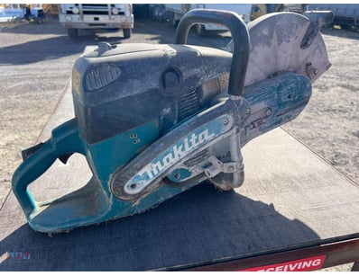 Makita DPC-7331 355mm Cut Off Saw 
Manufacture Yea...