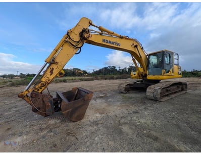 2011 Komatsu PC210LC-8 Excavator 
Manufacture Year...