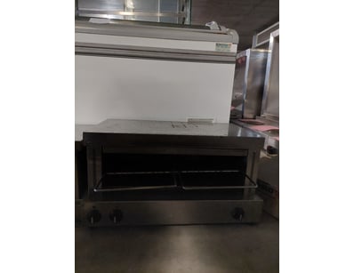 Commercial-grade Salamander grill with stainless s...