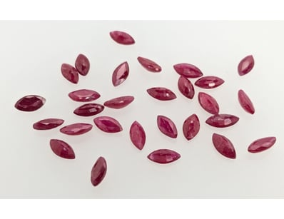 Gemstones for a Cause- Little Red Heart Charity ... - Lot 73