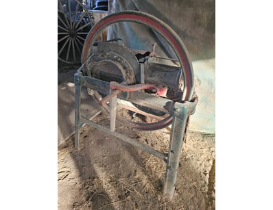 Metal Vintage Chaff Cutter

Onsite

Location: Bund...