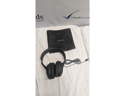 UNRESERVED Airport - Lost Property (A980) - Lot 667