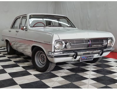 Classic, Muscle & Barn Finds - Lot 1100