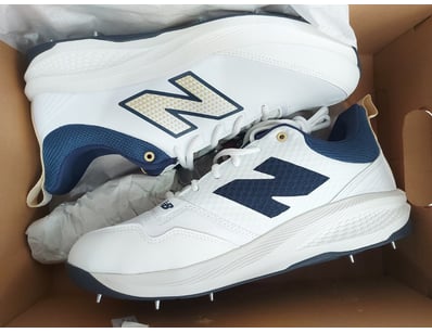 New Balance CK4030N5 men's athletic cricket shoes ...