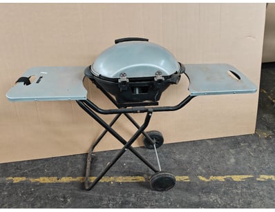 Portable BBQ, electric BBQ grill with a stand and ...