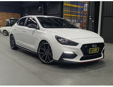 <b>2018 Hyundai i30 Sedan - White - 73,112km - Tur...