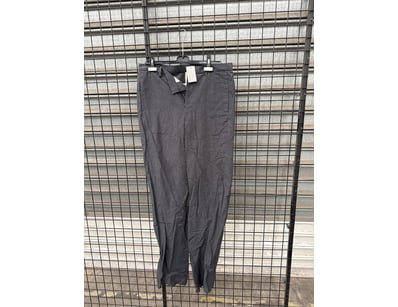 Boutique Clothing Liquidation (ON11818) - Lot 323