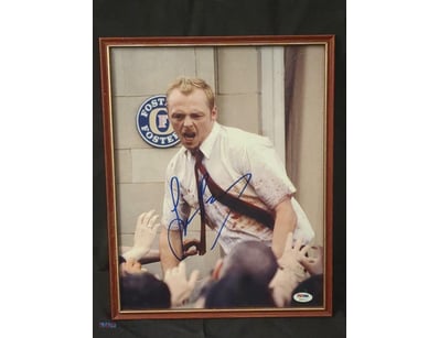 THIS IS A SIGNED PHOTO OF SIMON PEGG AS SHAUN FROM...