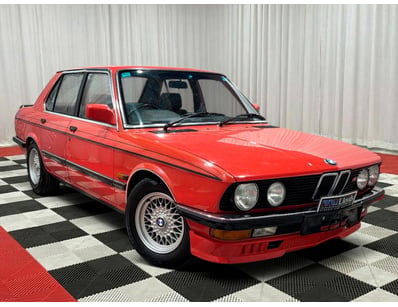 <b>1984 BMW 528i E28 Sedan - Red - 249,777km - 2.8...